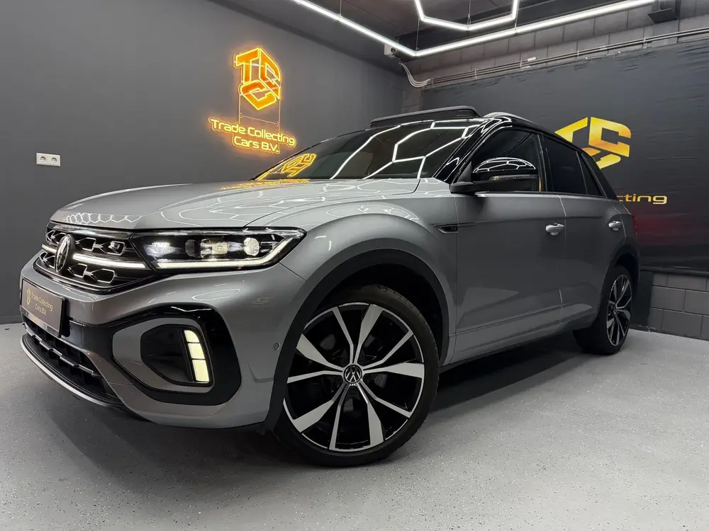 Volkswagen T-Roc 1.5 TSI R-Line Black edition IQ-Pano-keyles uit 2024, foto 2