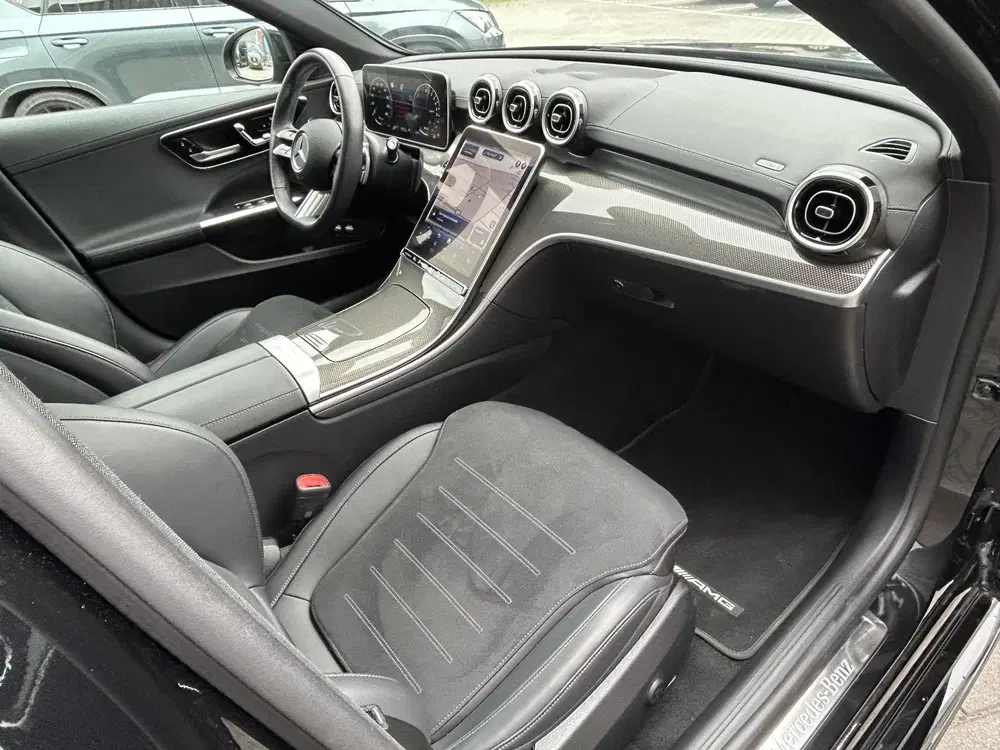 Mercedes-Benz C-Klasse 300 e AMG Line uit 2024, foto 3