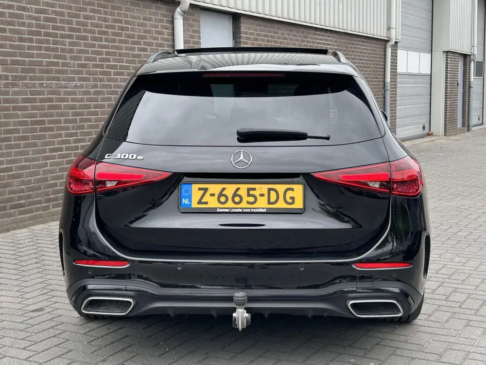 Mercedes-Benz C-Klasse 300 e AMG Line uit 2024, foto 7