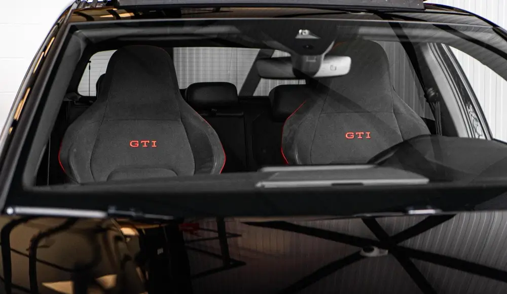 Volkswagen Golf 2.0 TSI GTI Clubsport | Pano | IQ | ACC uit 2023, foto 16