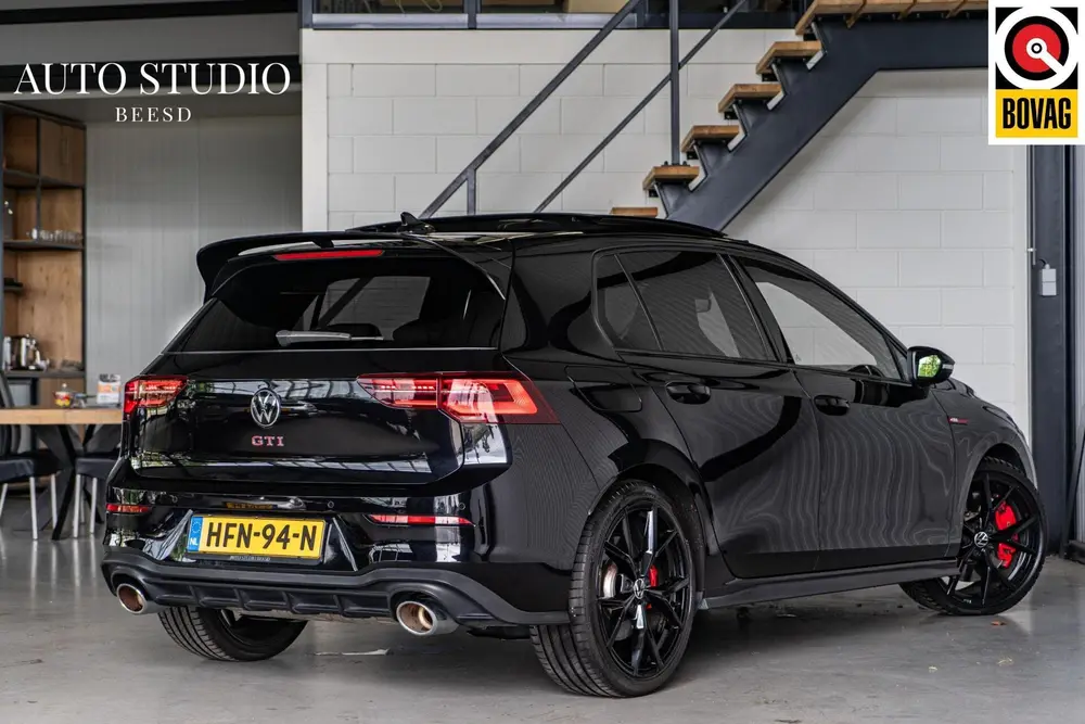 Volkswagen Golf 2.0 TSI GTI Clubsport | Pano | IQ | ACC uit 2023, foto 2