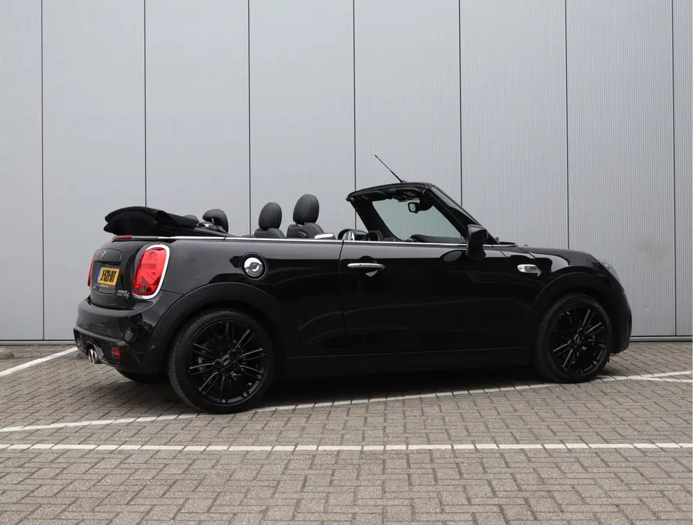 Mini Cabrio 2.0 Cooper S Hammersmith uit 2020, foto 5