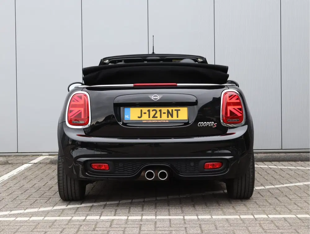 Mini Cabrio 2.0 Cooper S Hammersmith uit 2020, foto 7
