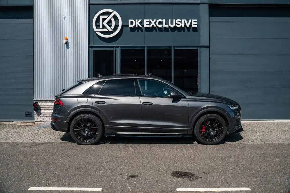Audi Q8 55 TFSI e uit 2021, foto 2