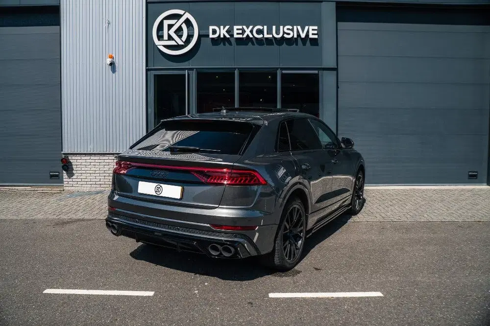 Audi Q8 55 TFSI e uit 2021, foto 3