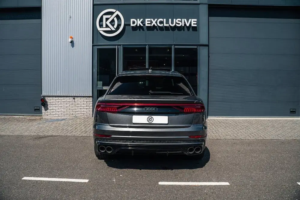 Audi Q8 55 TFSI e uit 2021, foto 4
