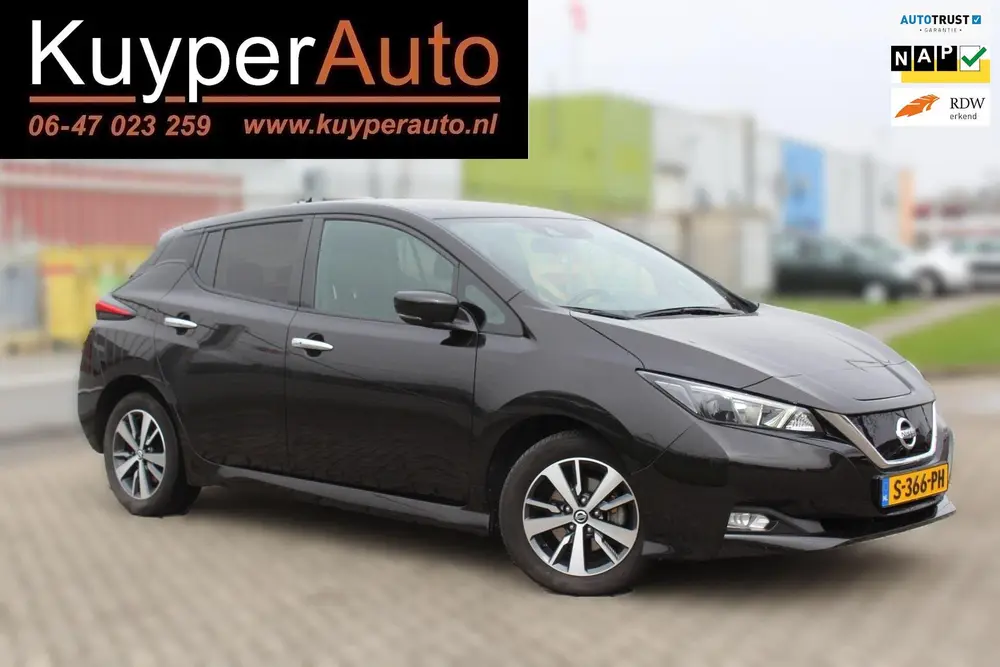 Nissan Leaf Acenta 40 kWh LED MULTI MEDIA KEYLESS CAME uit 2020