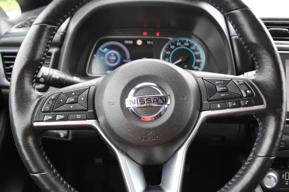 Nissan Leaf Acenta 40 kWh LED MULTI MEDIA KEYLESS CAME uit 2020, foto 15