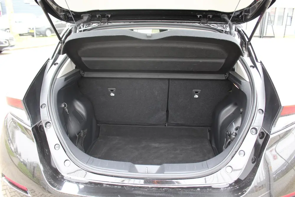 Nissan Leaf Acenta 40 kWh LED MULTI MEDIA KEYLESS CAME uit 2020, foto 19