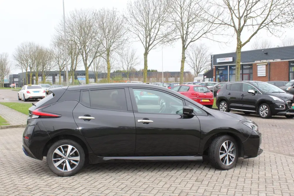 Nissan Leaf Acenta 40 kWh LED MULTI MEDIA KEYLESS CAME uit 2020, foto 8