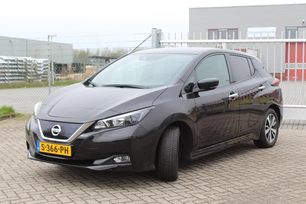 Nissan Leaf Acenta 40 kWh LED MULTI MEDIA KEYLESS CAME uit 2020, foto 9