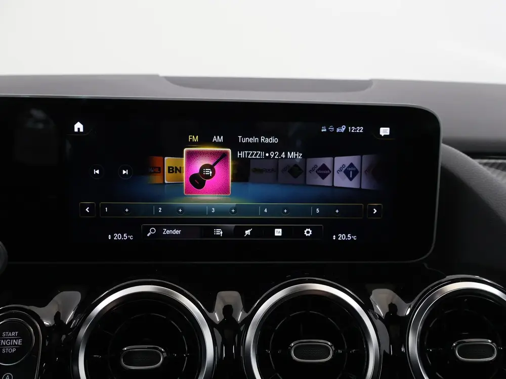 Mercedes-Benz B-Klasse 180 Business Solution AMG uit 2019, foto 15