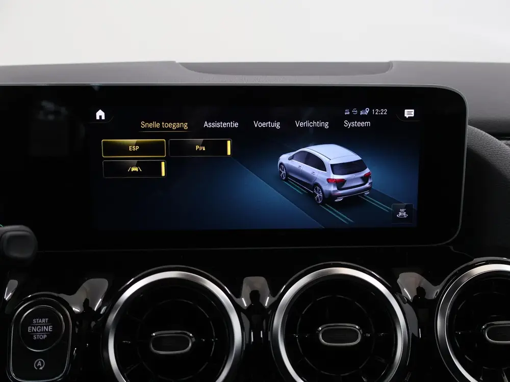 Mercedes-Benz B-Klasse 180 Business Solution AMG uit 2019, foto 20