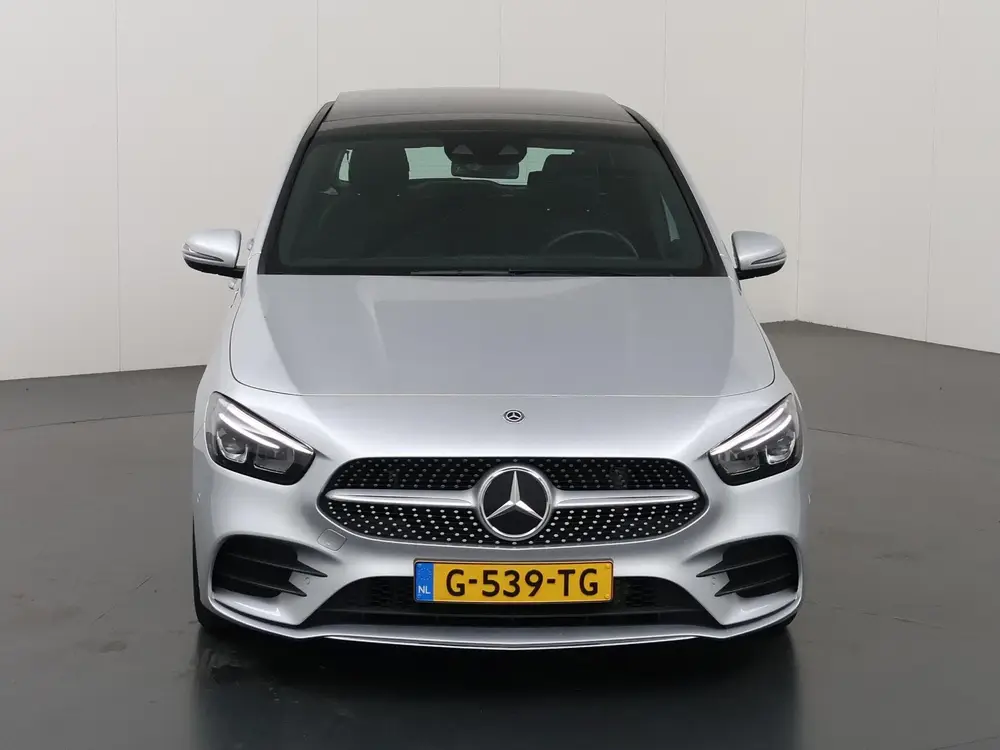 Mercedes-Benz B-Klasse 180 Business Solution AMG uit 2019, foto 3