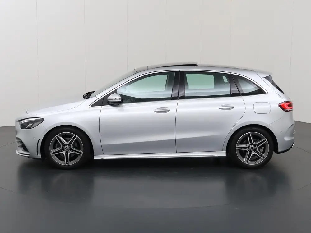 Mercedes-Benz B-Klasse 180 Business Solution AMG uit 2019, foto 5