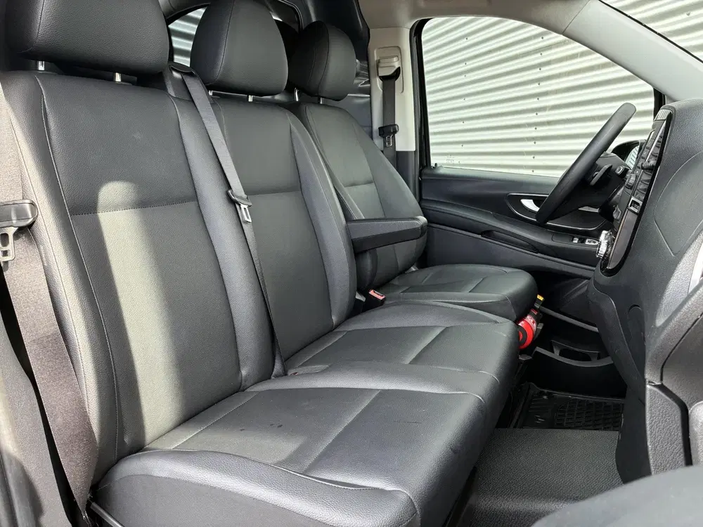 Mercedes-Benz Vito 112 L2 60 kWh uit 2024, foto 13