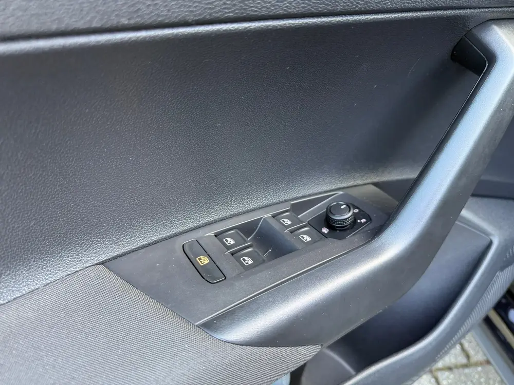 Volkswagen Polo 1.0 TSI R-Line Edition - Navi - Cruise - Air uit 2021, foto 14
