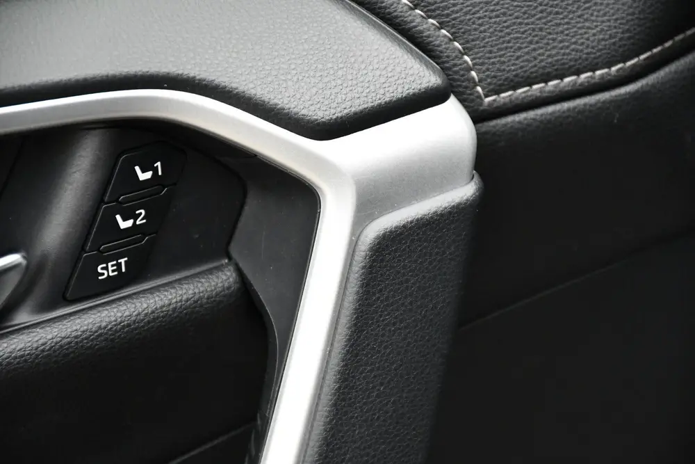 Toyota RAV4 2.5 Hybrid Executive Automaat 218pk | Dodehoekde uit 2019, foto 14