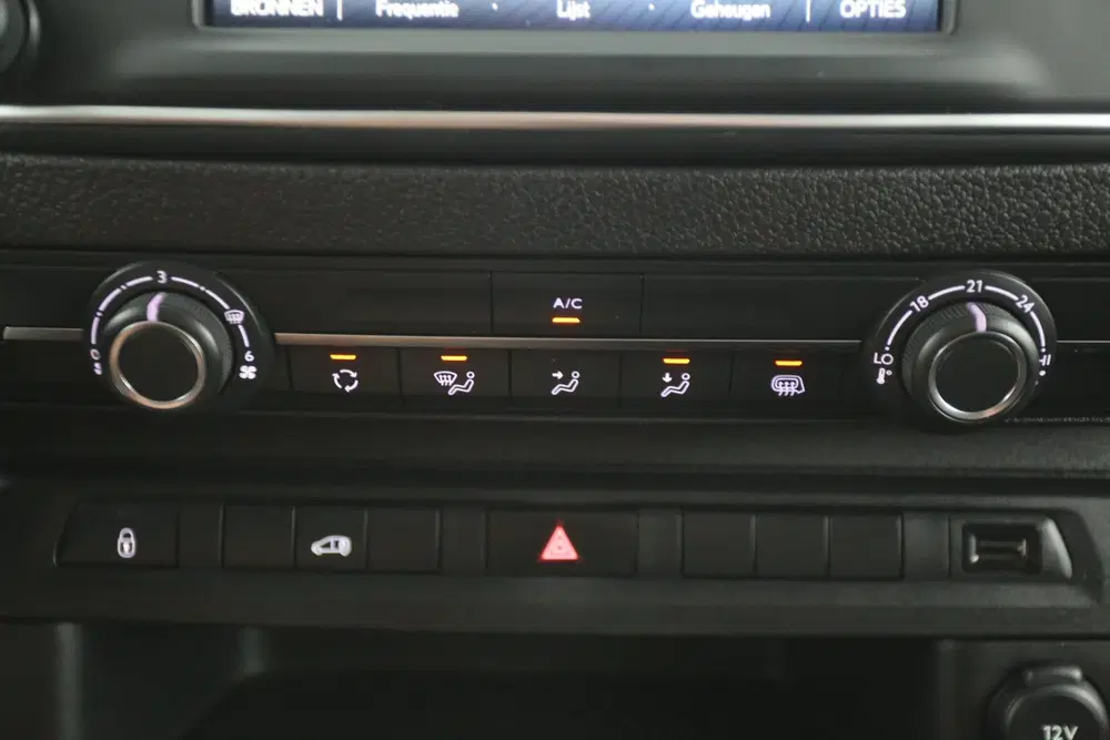 Toyota Proace 75 kWh L2H1 uit 2024, foto 17
