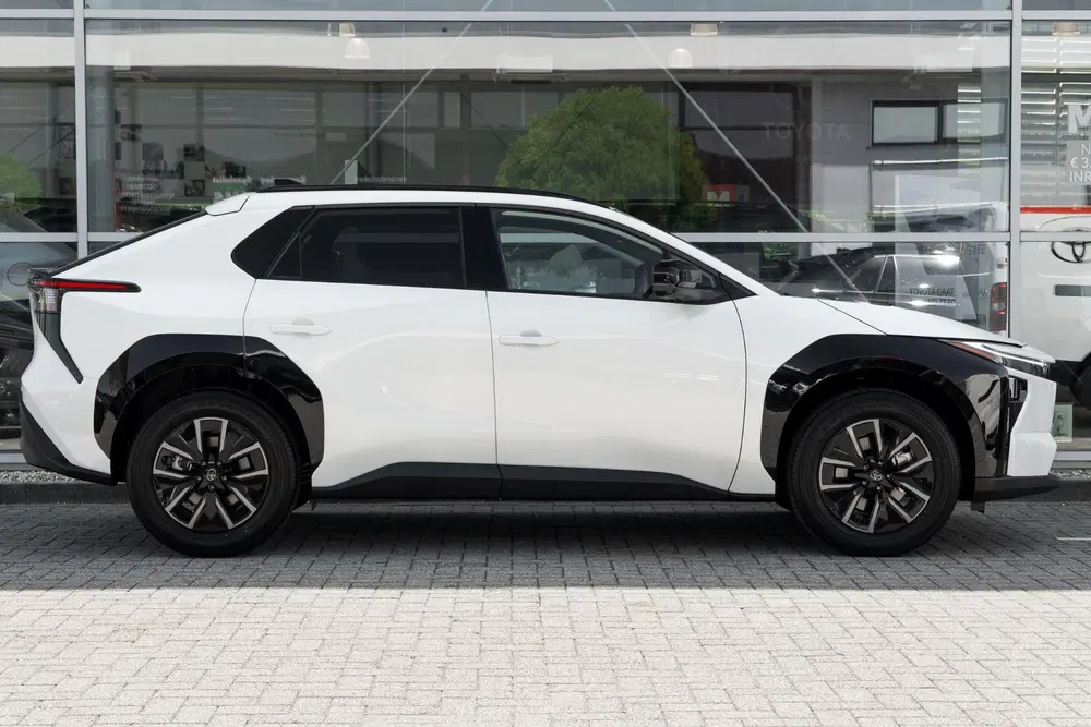 Toyota bZ4X Dynamic 73 kWh uit 2026, foto 3