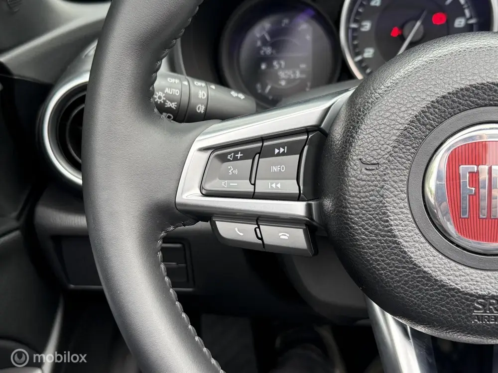 Fiat 124 Spider 1.4 MultiAir Turbo Lusso Sport Leer Navi Cam uit 2019, foto 18