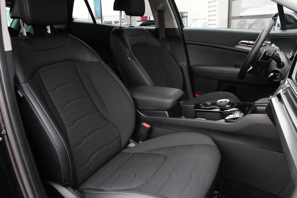 Kia Sportage 1.6 T-GDi Plug-in Hybrid AWD DynamicLine uit 2022, foto 10
