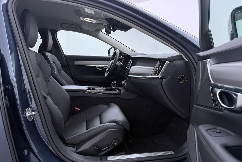 Volvo V90 T6 Plus Dark uit 2025, foto 5