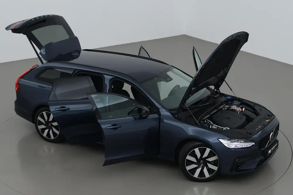 Volvo V90 T6 Plus Dark uit 2025, foto 6