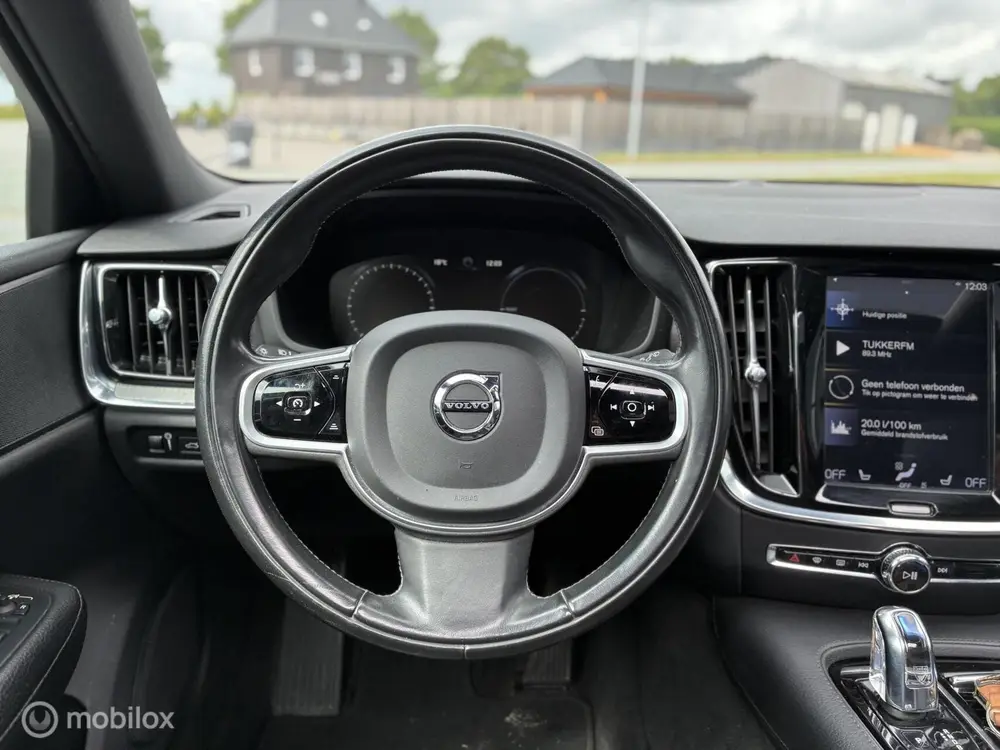 Volvo V60 2.0 T8 Twin Engine AWD Inscription | 391 PK | Pano uit 2019, foto 10