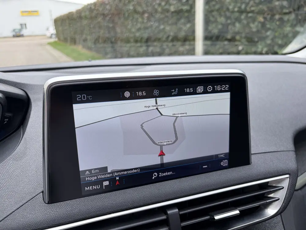 Peugeot 3008 1.2 PureTech Allure / AUTOMAAT / PANORAMADAK / uit 2019, foto 11