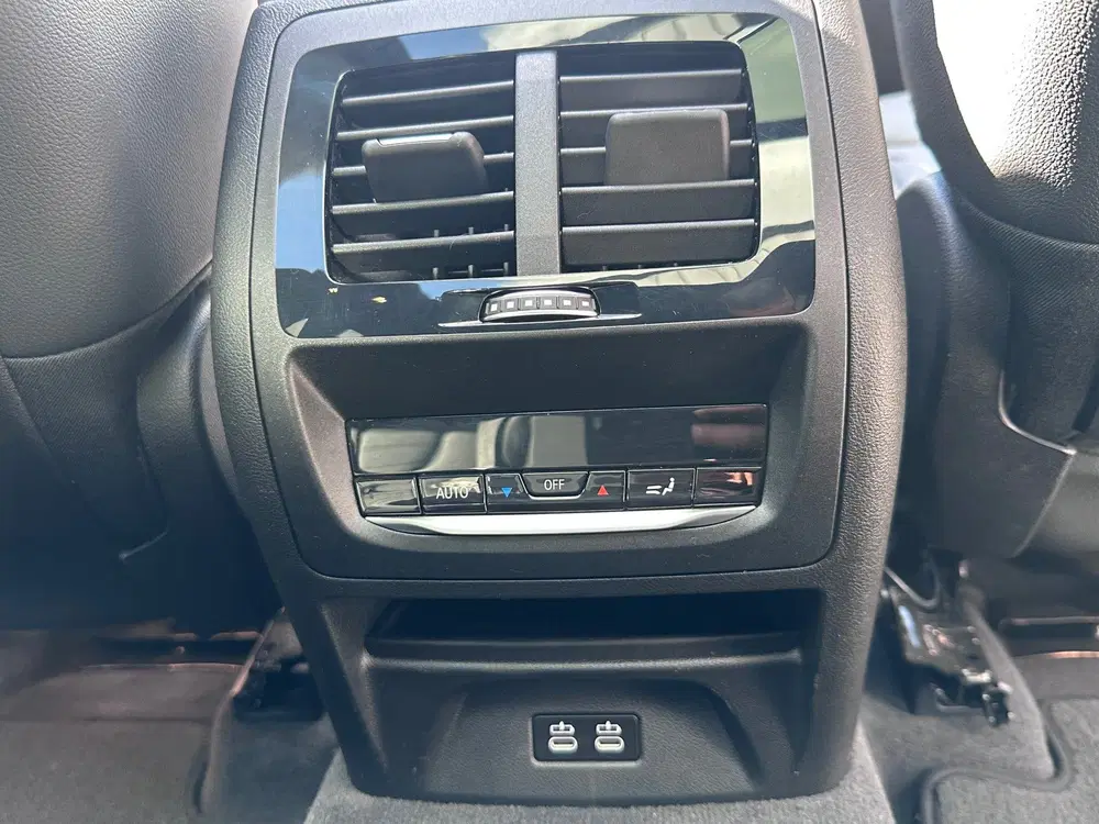BMW iX3 High Executive 80 kWh PANO Harman&kardon S uit 2021, foto 19