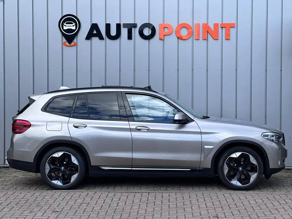 BMW iX3 High Executive 80 kWh PANO Harman&kardon S uit 2021, foto 8