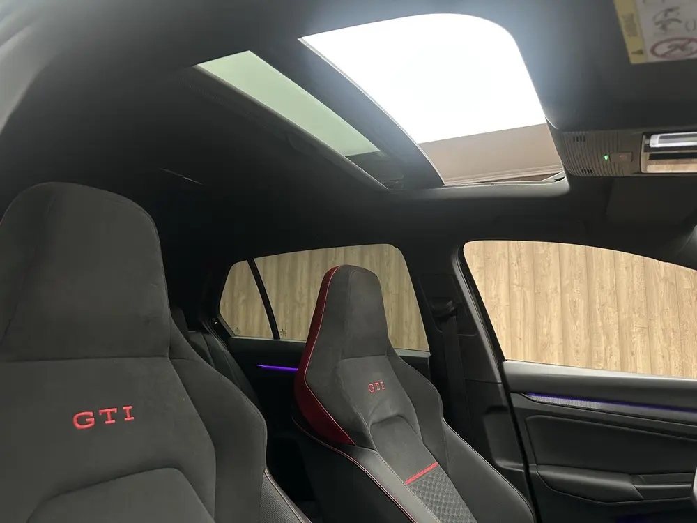 Volkswagen Golf 2.0 TSI GTI 45 Jahre PANO HARMAN KARDON uit 2022, foto 18