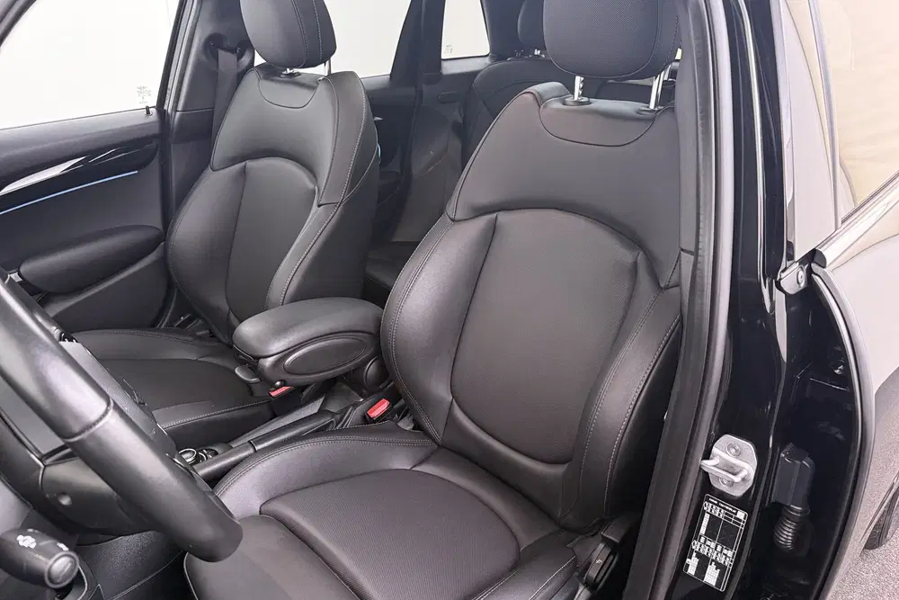 Mini Cooper 1.5 136 PK Aut. Cooper Camden Edition Pano uit 2023, foto 11