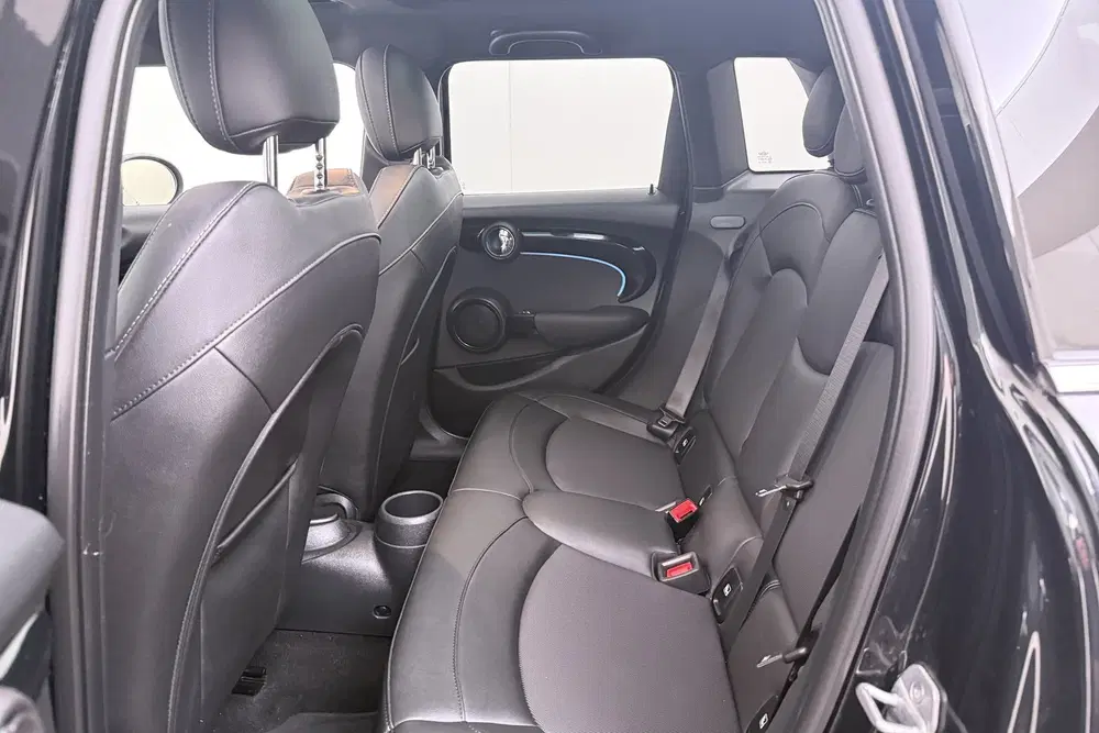 Mini Cooper 1.5 136 PK Aut. Cooper Camden Edition Pano uit 2023, foto 14
