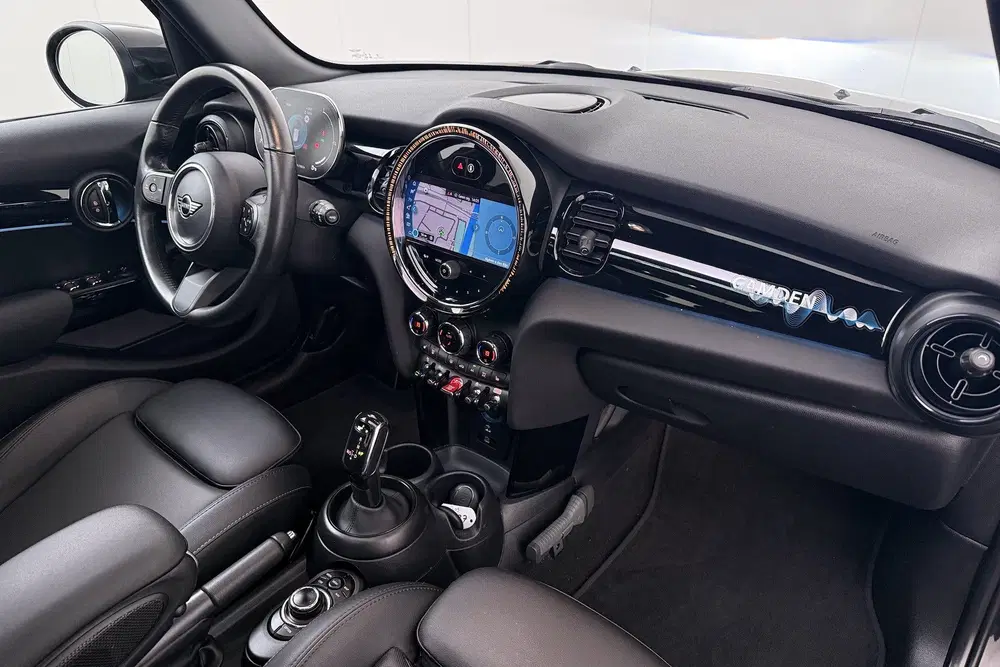 Mini Cooper 1.5 136 PK Aut. Cooper Camden Edition Pano uit 2023, foto 17