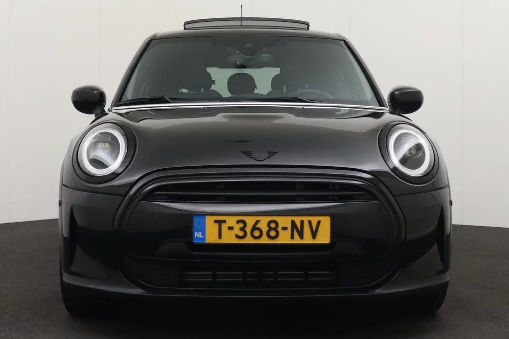 Mini Cooper 1.5 136 PK Aut. Cooper Camden Edition Pano uit 2023, foto 3