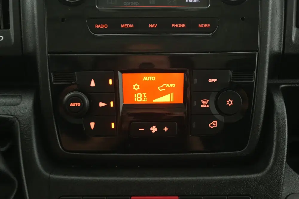 Fiat Ducato 79 kWh Long Range L3H2 uit 2022, foto 16