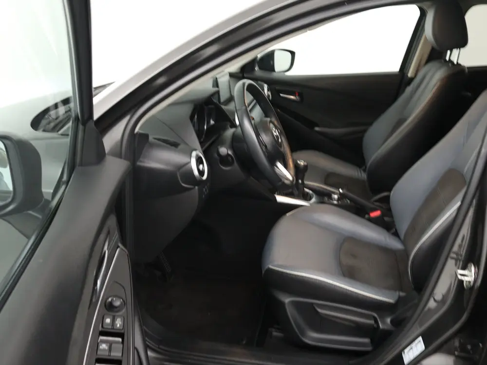 Mazda 2 1.5 Skyactiv-G Signature uit 2022, foto 12