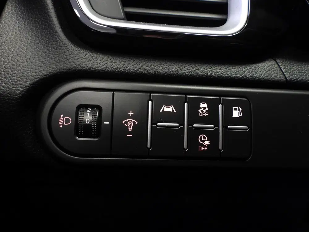 Kia Ceed 1.6 GDI PHEV Plug-In DynamicLine NAVI-A uit 2022, foto 19