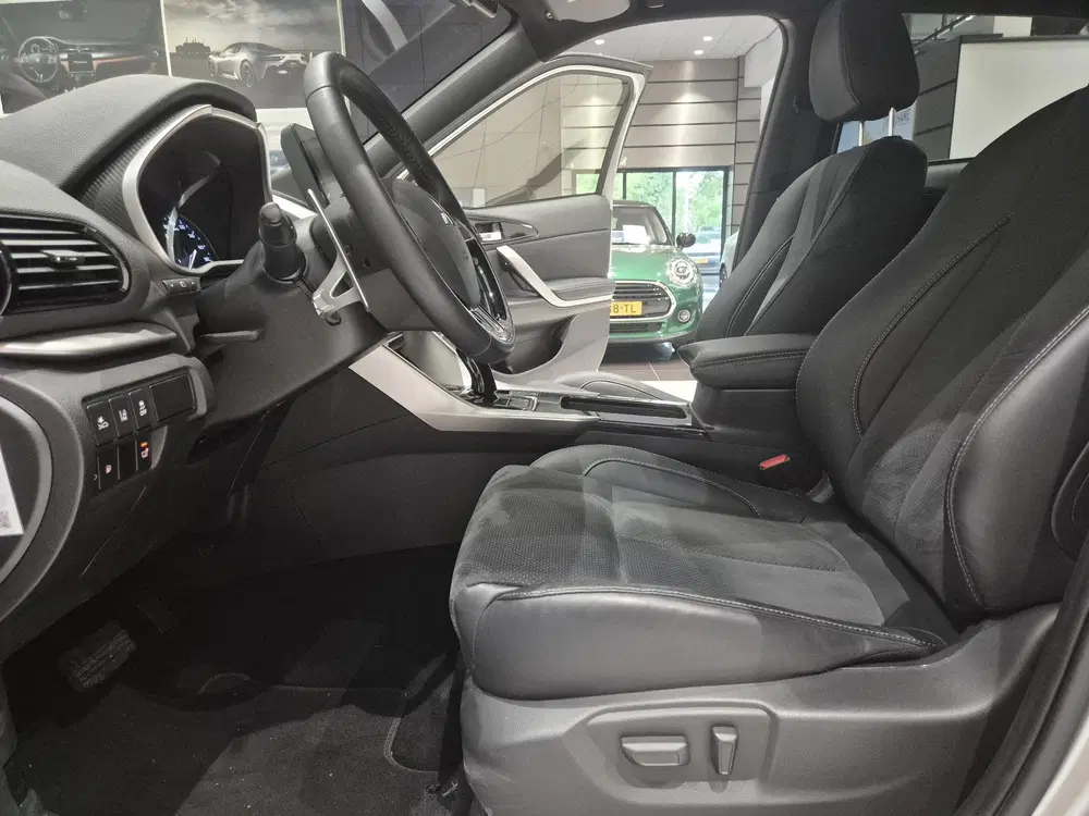 Mitsubishi Eclipse Cross 2.4 PHEV Intense+ uit 2023, foto 7