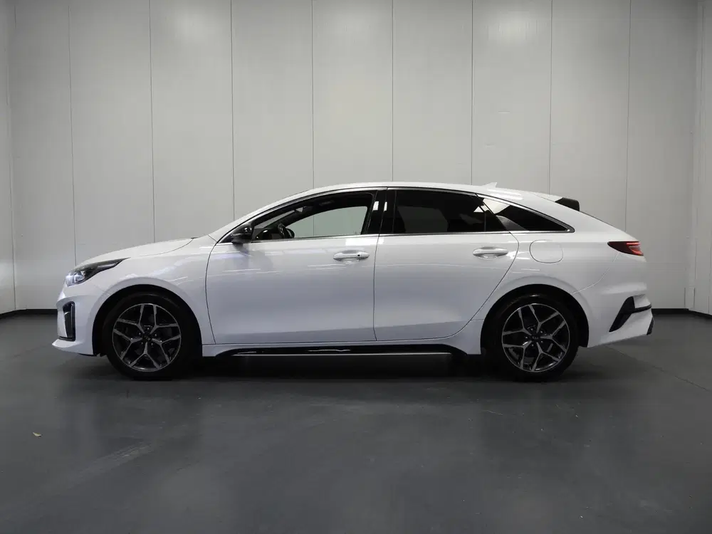 Kia ProCeed 1.0 T-GDI GT-Line NAVI uit 2021, foto 2