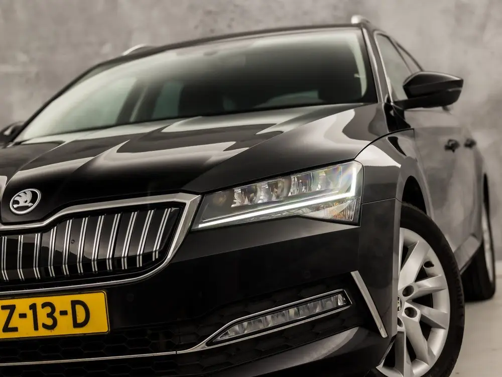 Skoda Superb 1.4 TSI iV Business Sport 218Pk Automaat uit 2020, foto 12