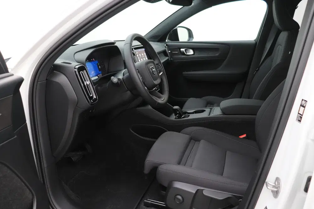 Volvo EX40 Extended Range Plus Black Edition 82 kWh uit 2026, foto 3