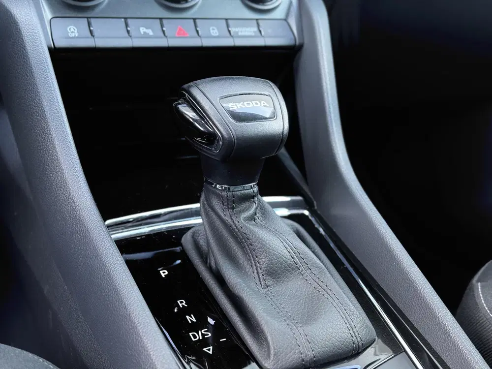 Skoda Karoq 1.5 TSI ACT Business Edition NAP uit 2024, foto 6
