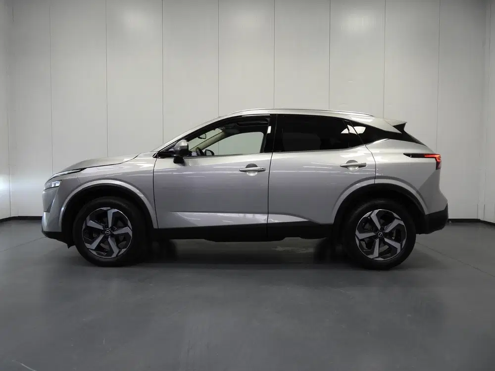 Nissan Qashqai 1.3 MHEV N-Connecta Design NAVI uit 2023, foto 2