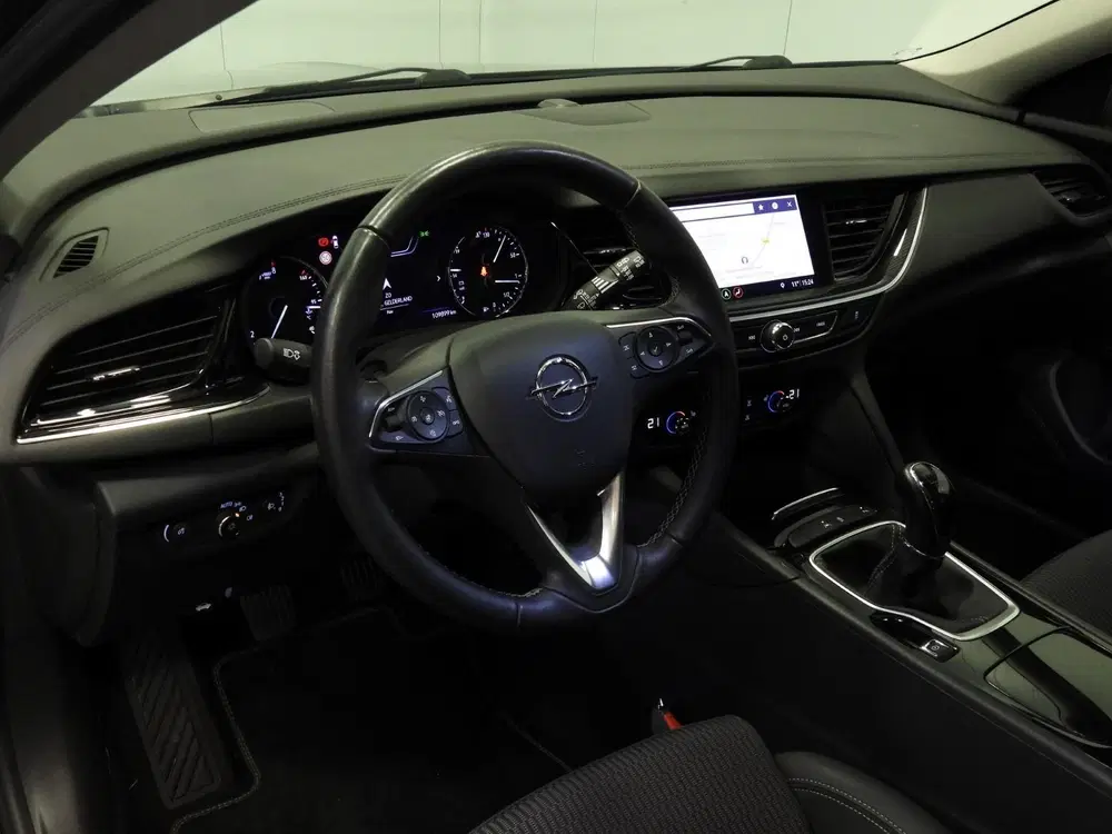 Opel Insignia 1.5 Turbo Business Executive NAV uit 2020, foto 4