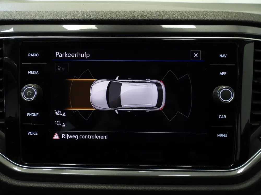 Volkswagen T-Roc 1.5 TSI Sport NAVI/CAMERA/VIRTUAL/LED/TREKH uit 2021, foto 10