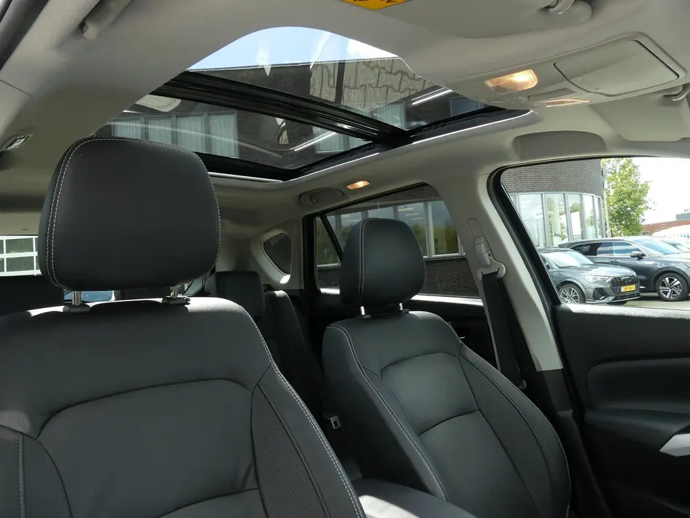 Suzuki S-Cross 1.4 Boosterjet Style Smart Hybrid / PANO / LE uit 2020, foto 13
