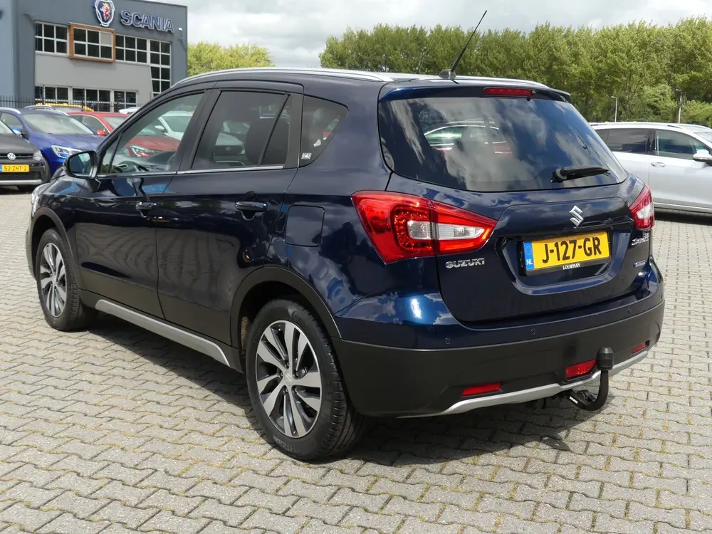 Suzuki S-Cross 1.4 Boosterjet Style Smart Hybrid / PANO / LE uit 2020, foto 4